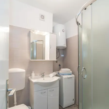 Apartman Cozy In With Wifi